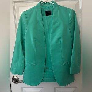 Women’s Pant Suit